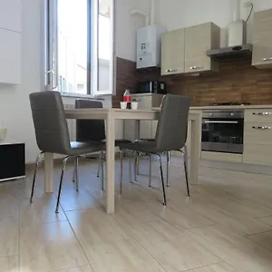 Casa Luna Tra E Milano Saronno